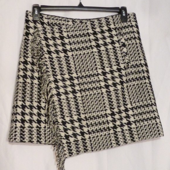 Eddie Bauer NWT Dresses & Skirts - Eddie Bauer wool wrap skirt with assymetry NWOT